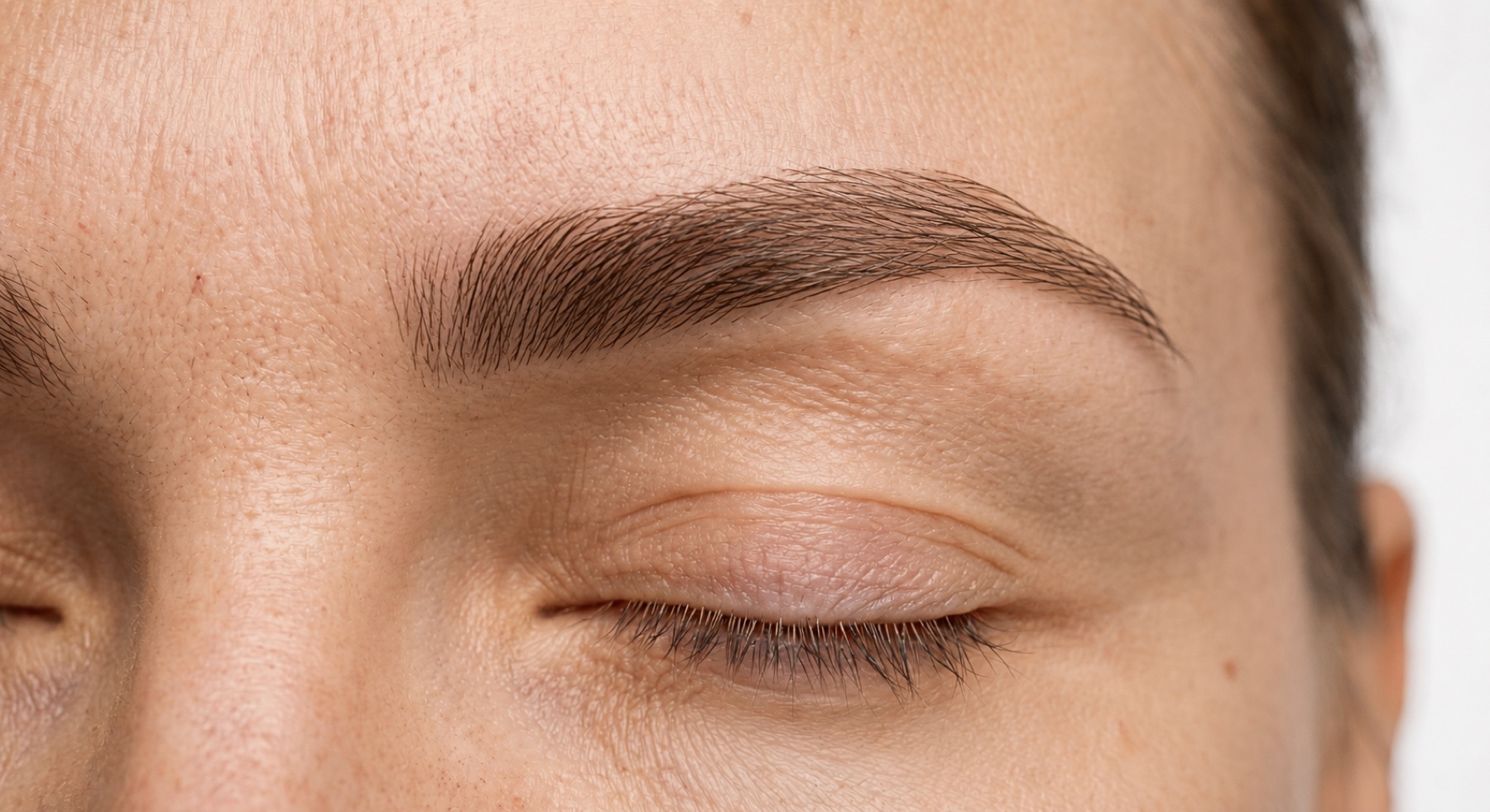 Resultado de micropigmentación de cejas